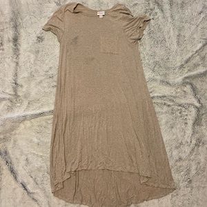 ✨3/$15✨ LuLaRoe Carly dress (has stain)